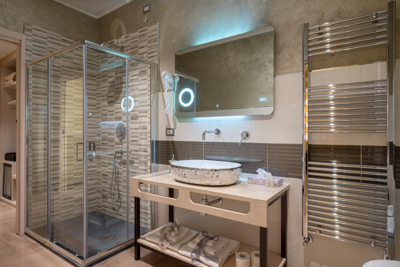 Villa Domus Salento Suites & Rooms Con Parcheggio Privato In Loco Lecce Exteriör bild