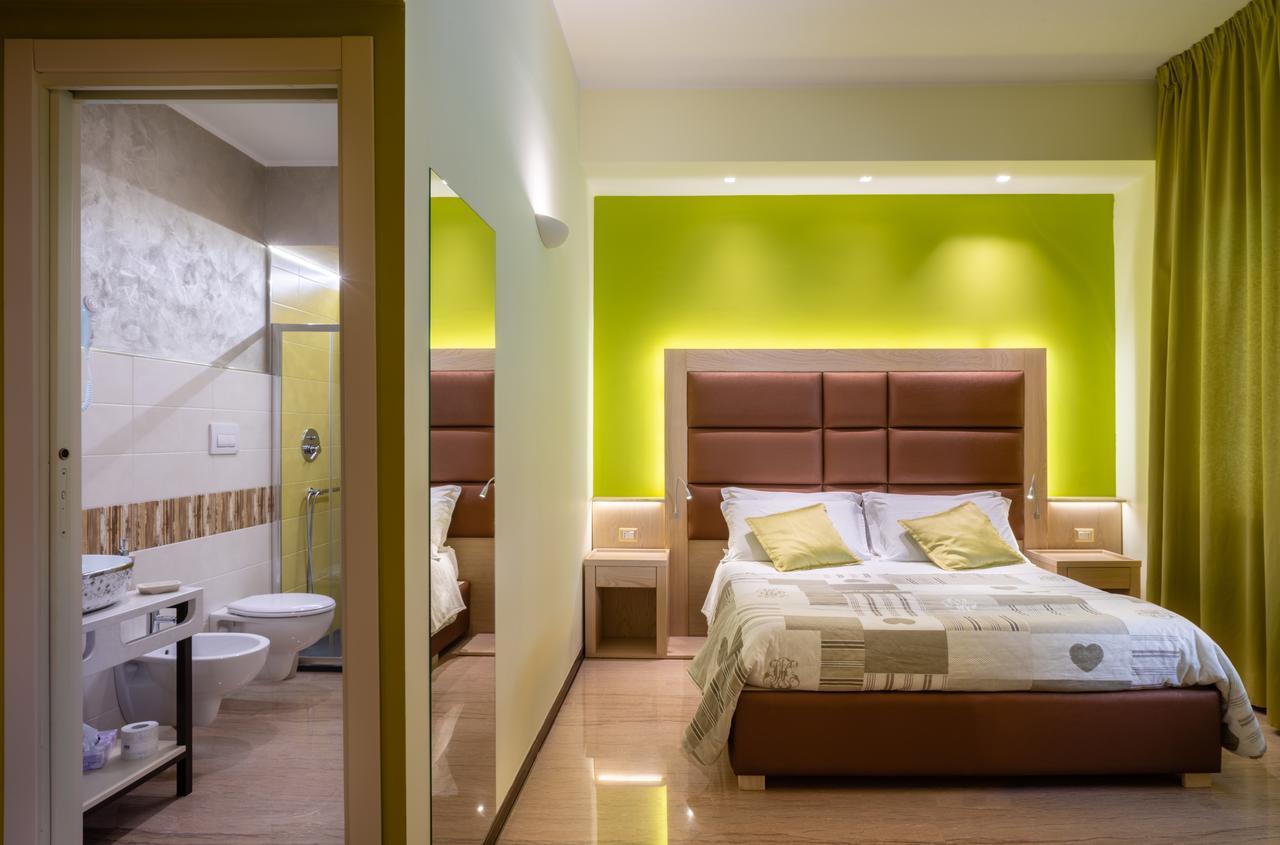 Villa Domus Salento Suites & Rooms Con Parcheggio Privato In Loco Lecce Exteriör bild